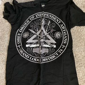OBEY shirt